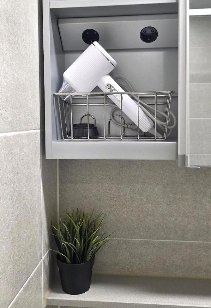 Songdo Sensory Stay # Couple Trip # View Restaurant # Free Parking # Hotel Bedding # Netflix 인천