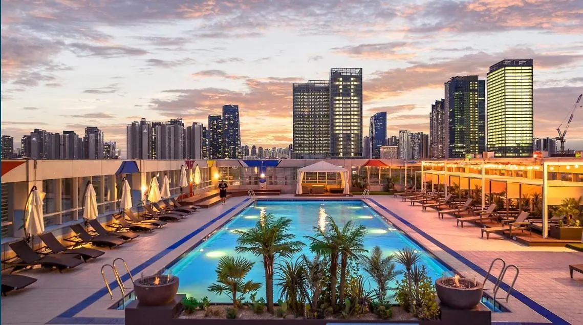 Songdo Sensory Stay # Couple Trip # View Restaurant # Free Parking # Hotel Bedding # Netflix インチョン広域市 0*,  韓国