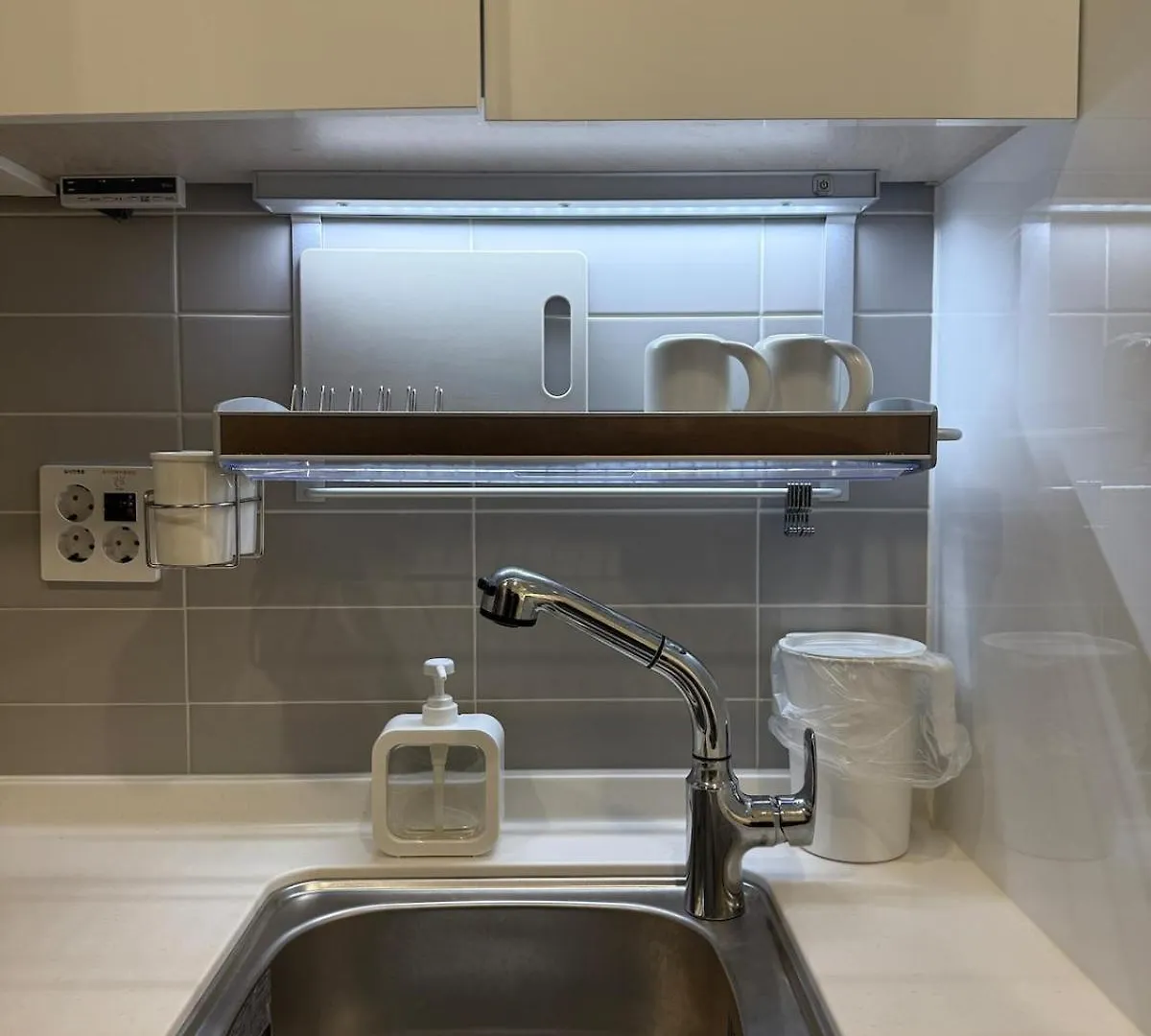 Songdo Sensory Stay # Couple Trip # View Restaurant # Free Parking # Hotel Bedding # Netflix Incheon Apartment